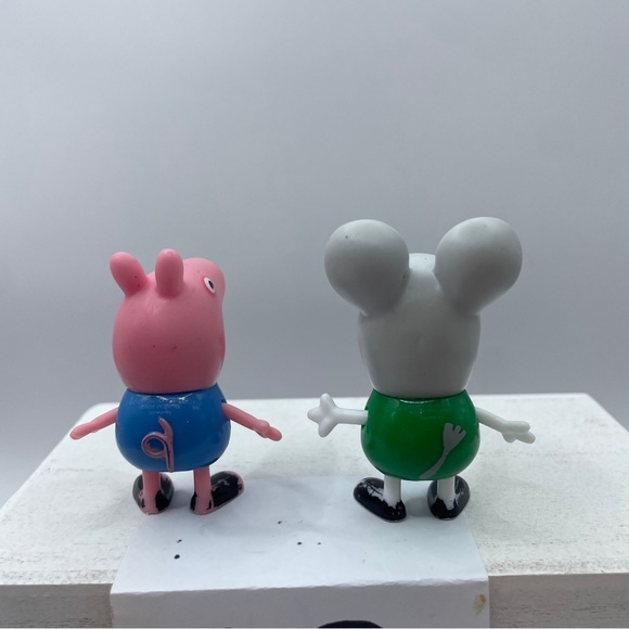 Peppa Pig Edmond Elephant 2" Action Figure Toy Jazwares 2003 Cake Topper - Picture 4 of 8